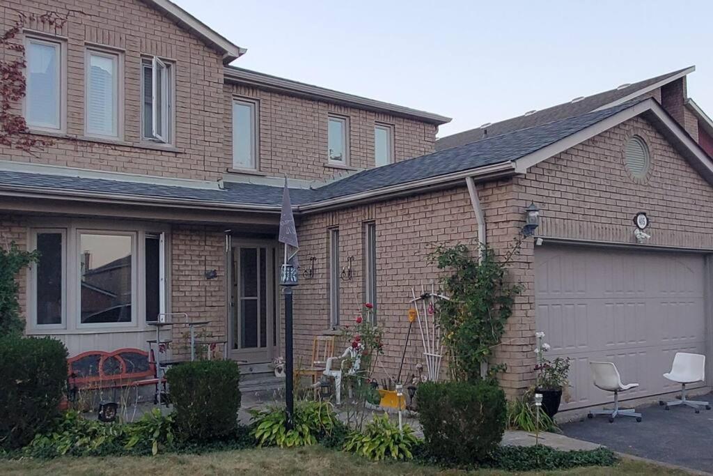 Appartamento Beautiful House In Mississauga Esterno foto